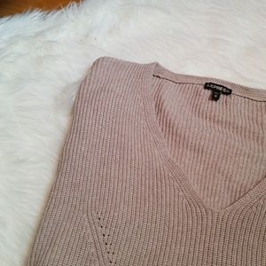 🌷PRICE DROP! Knitted Express sweater🌷